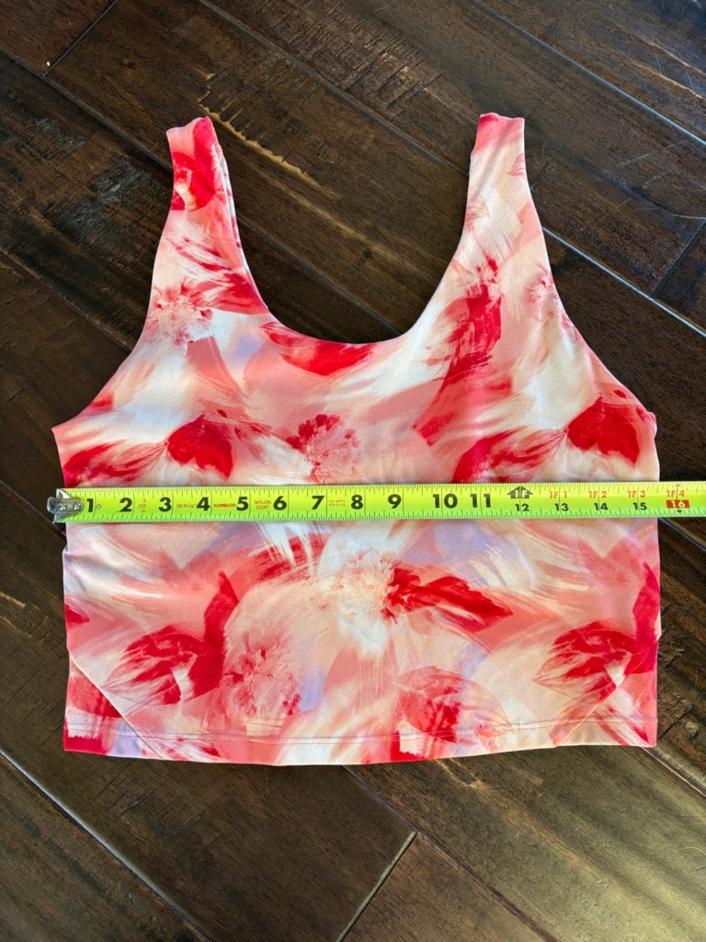 Women’s GAIAM Red Floral Print Crop Tank Top - Picture 3 of 7